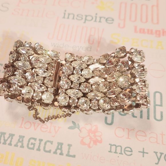 Chunky Stunning Clear Rhinestone  Designer Signer Sherman Bracelet Canada - Picture 8 of 11